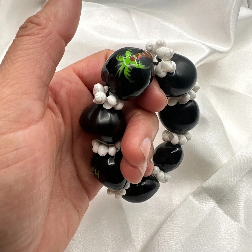 Vintage 90s Hawaii Kukui Nut Shell Bracelet Boho Tropical Luau Beach Jewelry
